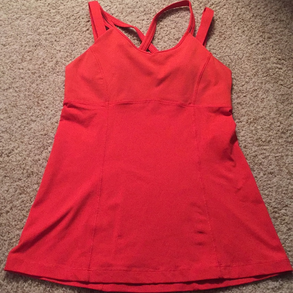 Lululemon tank